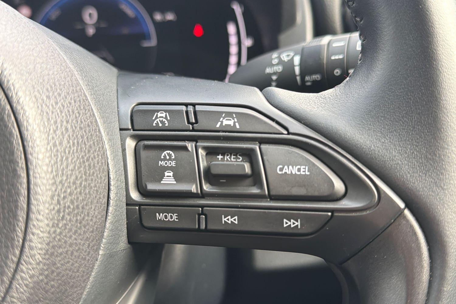 Toyota YARIS CROSS Photo 27