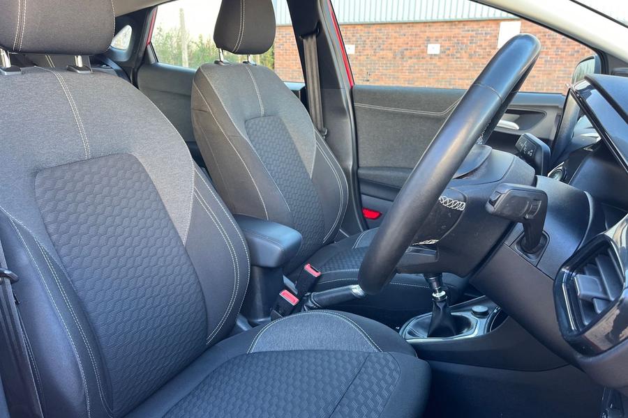 Ford Puma Photo autoimg-3b9b5f02335a265fbb9d8cc1b41e70318ea76934.jpg