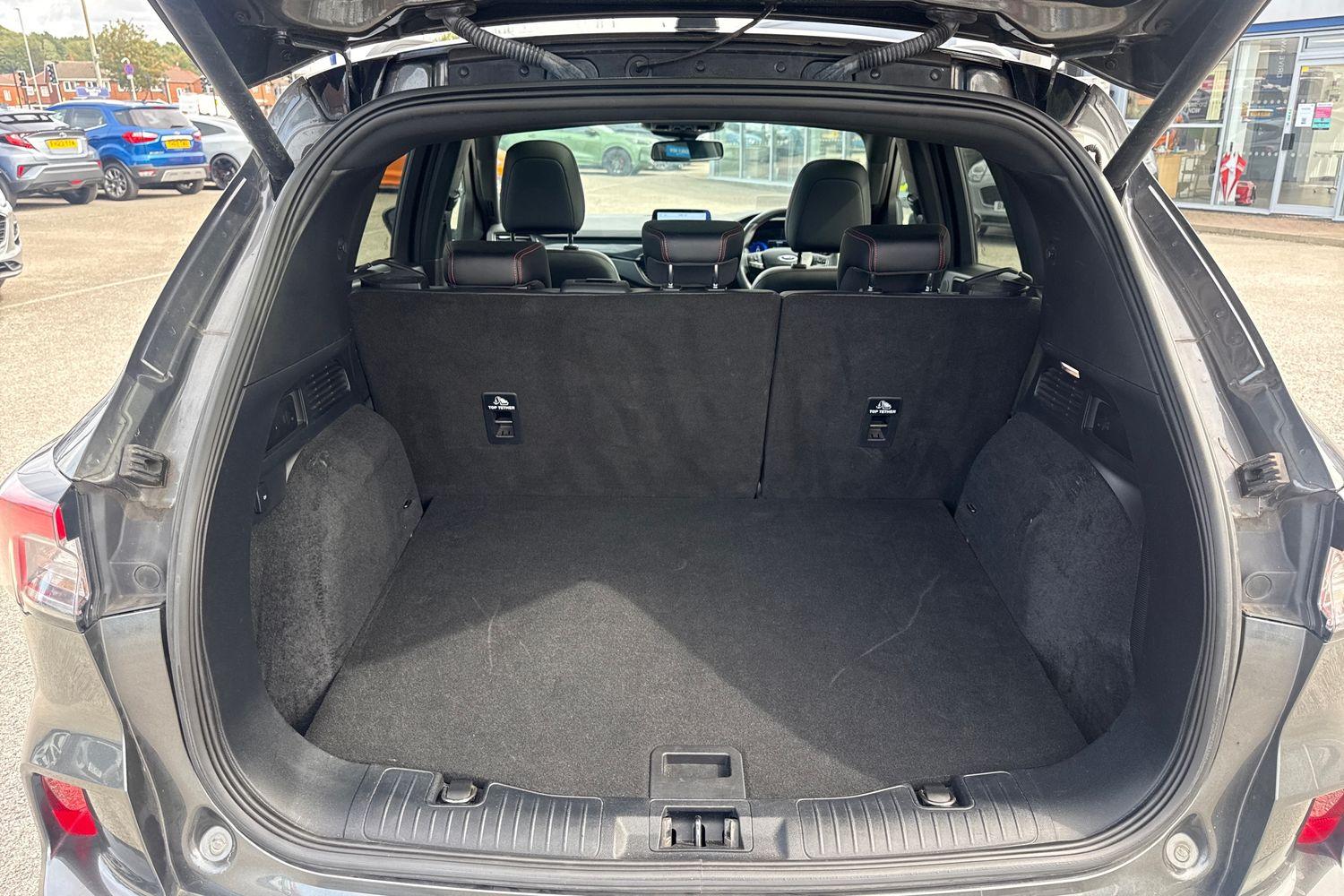 Ford KUGA Photo 20