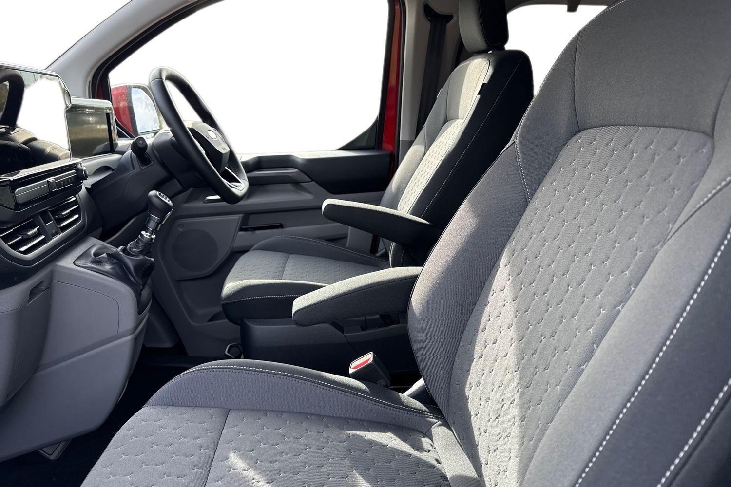 Ford Tourneo Custom Photo 9