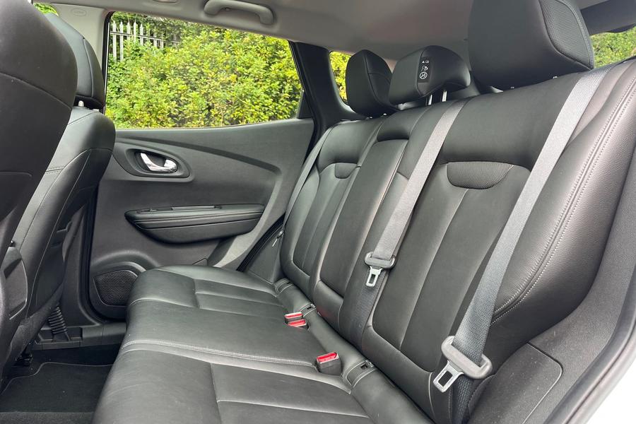 Renault Kadjar Photo autoimg-3ba1e50d3170bb1d3a91dda0185f47d5fa6391a2.jpg