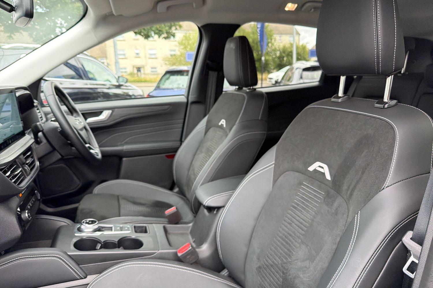 Ford KUGA Photo 18