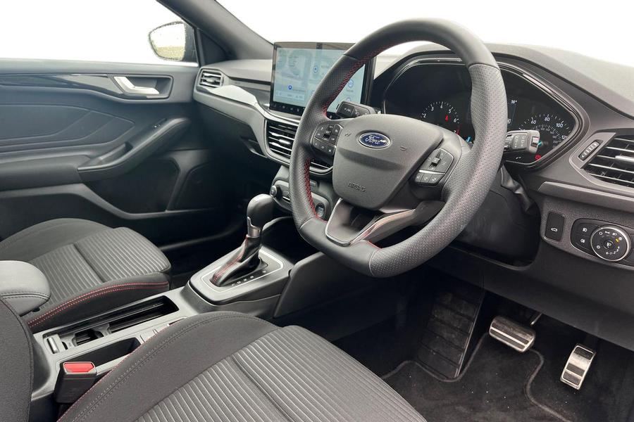 Ford FOCUS Photo autoimg-3ba34d3fd24904dd6d00de3dcf40d0e8ca888466.jpg