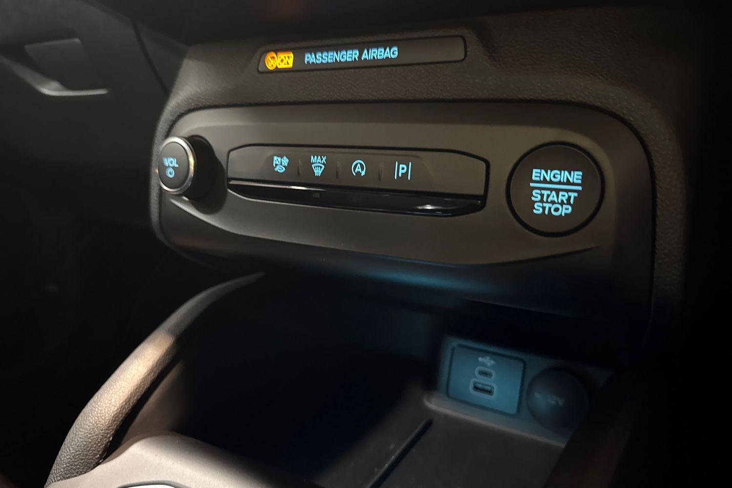 Ford FOCUS Photo 31