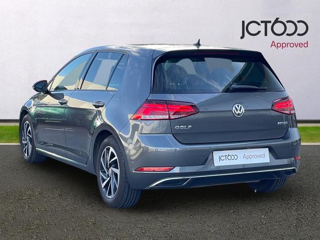 VOLKSWAGEN Golf Photo 3