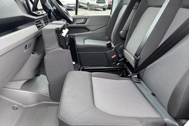 VOLKSWAGEN Crafter Photo 36