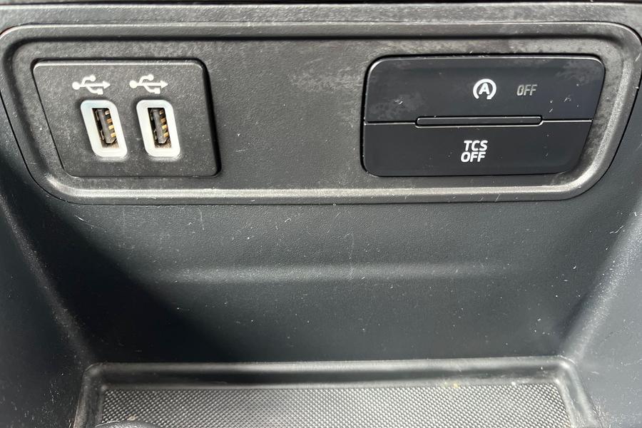 Ford ECOSPORT Photo autoimg-3bbb04e98305a86a60a023976a7c22f6c1b00fef.jpg