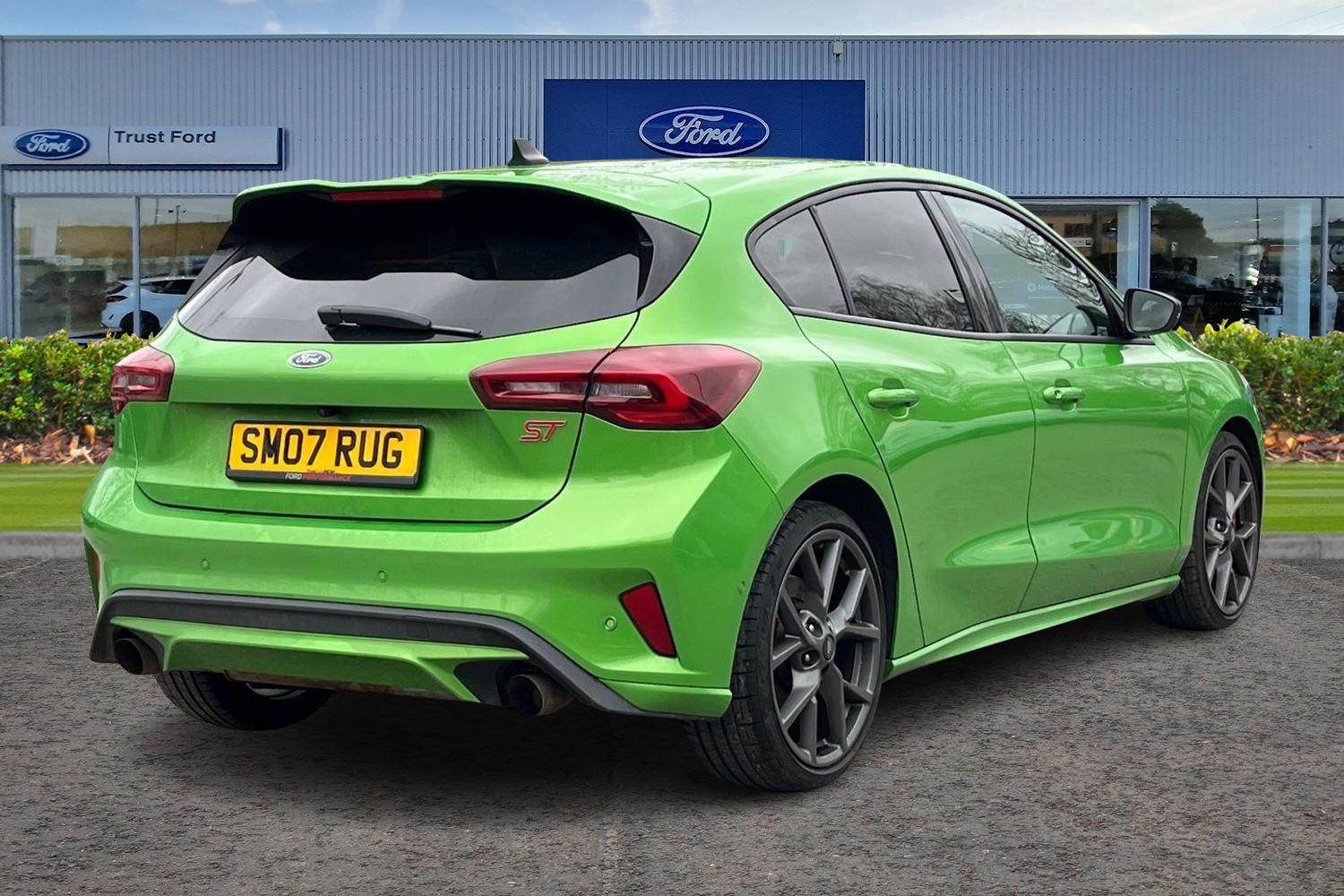 Ford Focus Photo 3