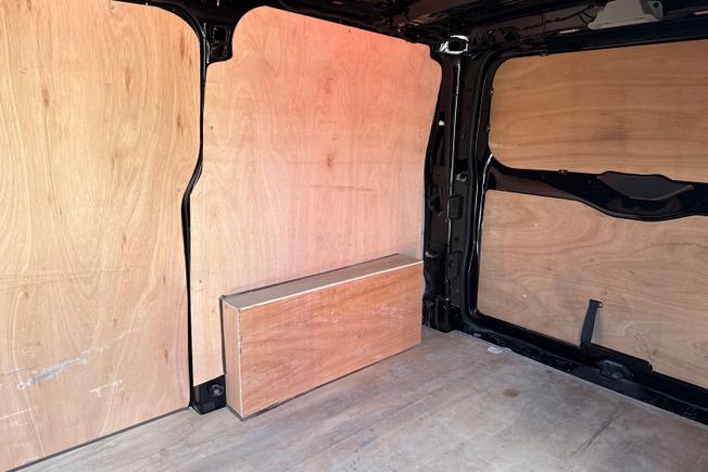 VOLKSWAGEN Transporter Photo 9