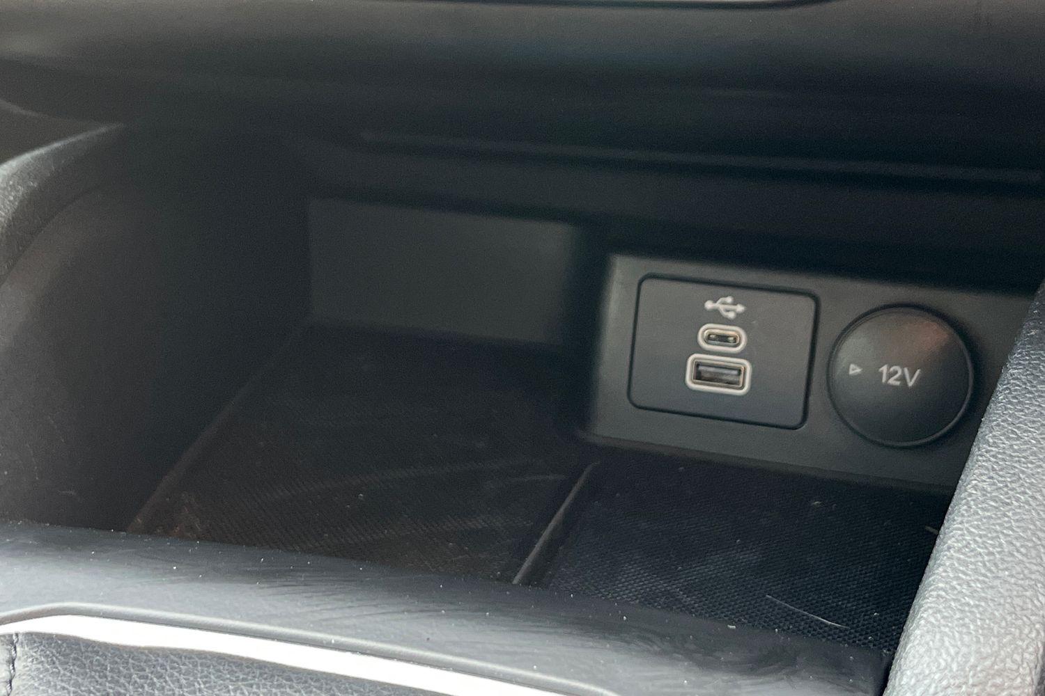 Ford FOCUS Photo 34