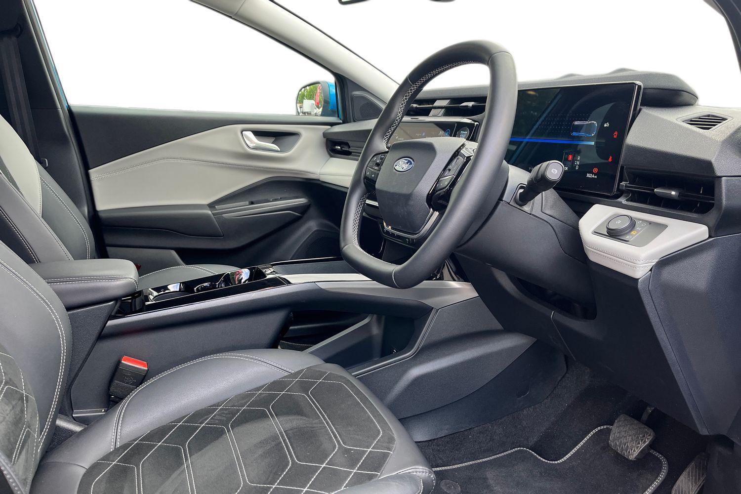 Ford PUMA Photo 8