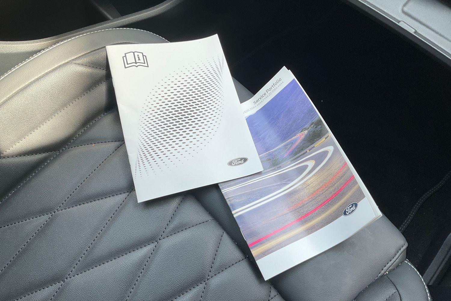 Ford Explorer Photo 21