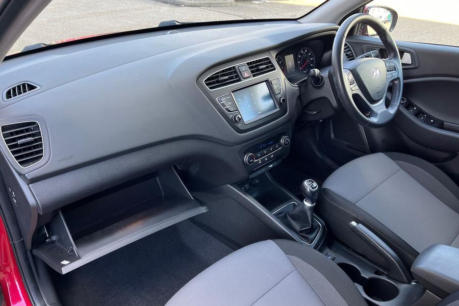 Hyundai i20 Photo autoimg-3bcbed4456766c0afada0bb26a63f99e90e5f998.jpg