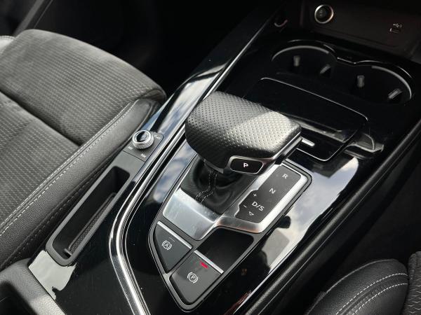 Audi A4 Photo autoimg-3bccc6228c8df461d5ad13c33870989143dd7c74.jpg