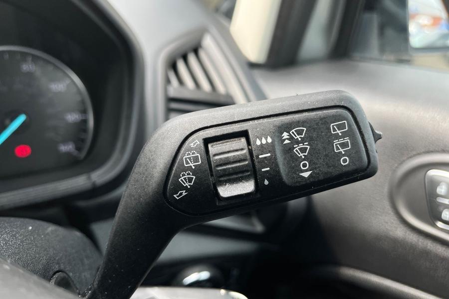 Ford EcoSport Photo autoimg-3bcdbb62fa2a96729a26c3cd119fbd05ce426b53.jpg