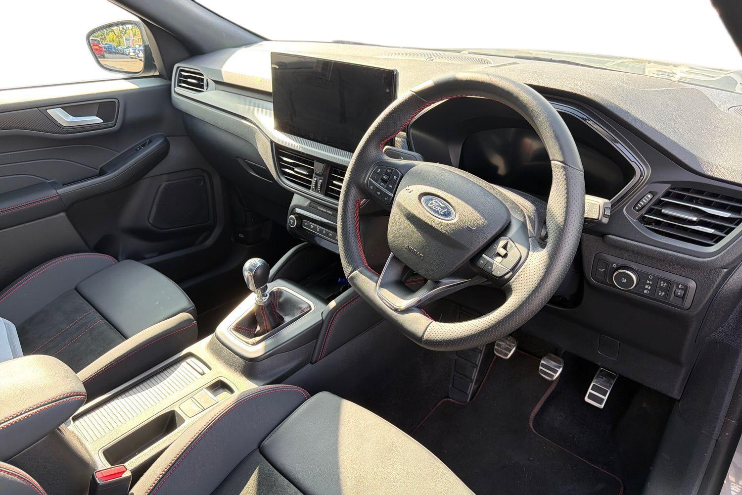 Ford KUGA Photo 8