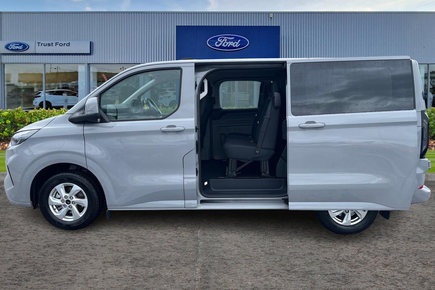 Ford TRANSIT CUSTOM Photo 4
