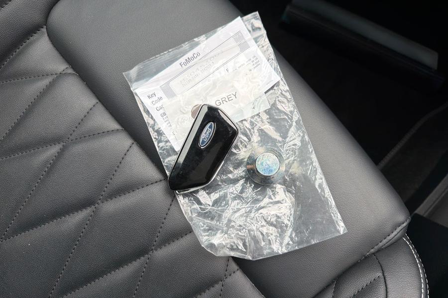 Ford EXPLORER Photo autoimg-3bd3f7a965e051a48381a9c0b5658c5ad712df3d.jpg