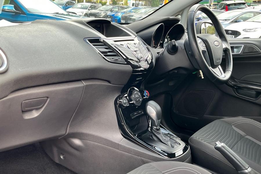 Ford Fiesta Photo autoimg-3bd4905ac27eedf9e8191bdbef8969ad1389ebe4.jpg