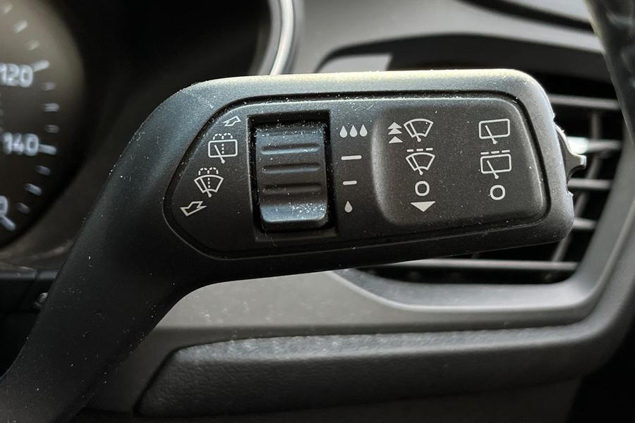 Ford FOCUS Photo autoimg-3bd7d62a8c55fab170dd4136b4276aefb9884ce3.jpg