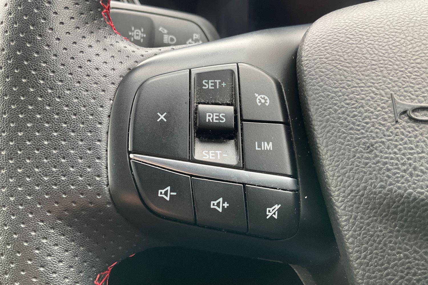 Ford KUGA Photo 33