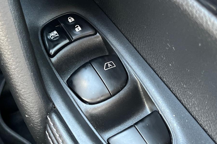 Nissan X-TRAIL Photo autoimg-3bda2093a940f92a775ba9a794ed17ef231cac9f.jpg