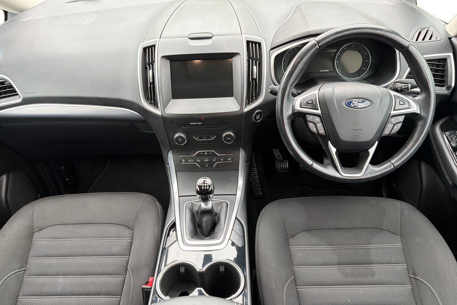 Ford GALAXY Photo 9