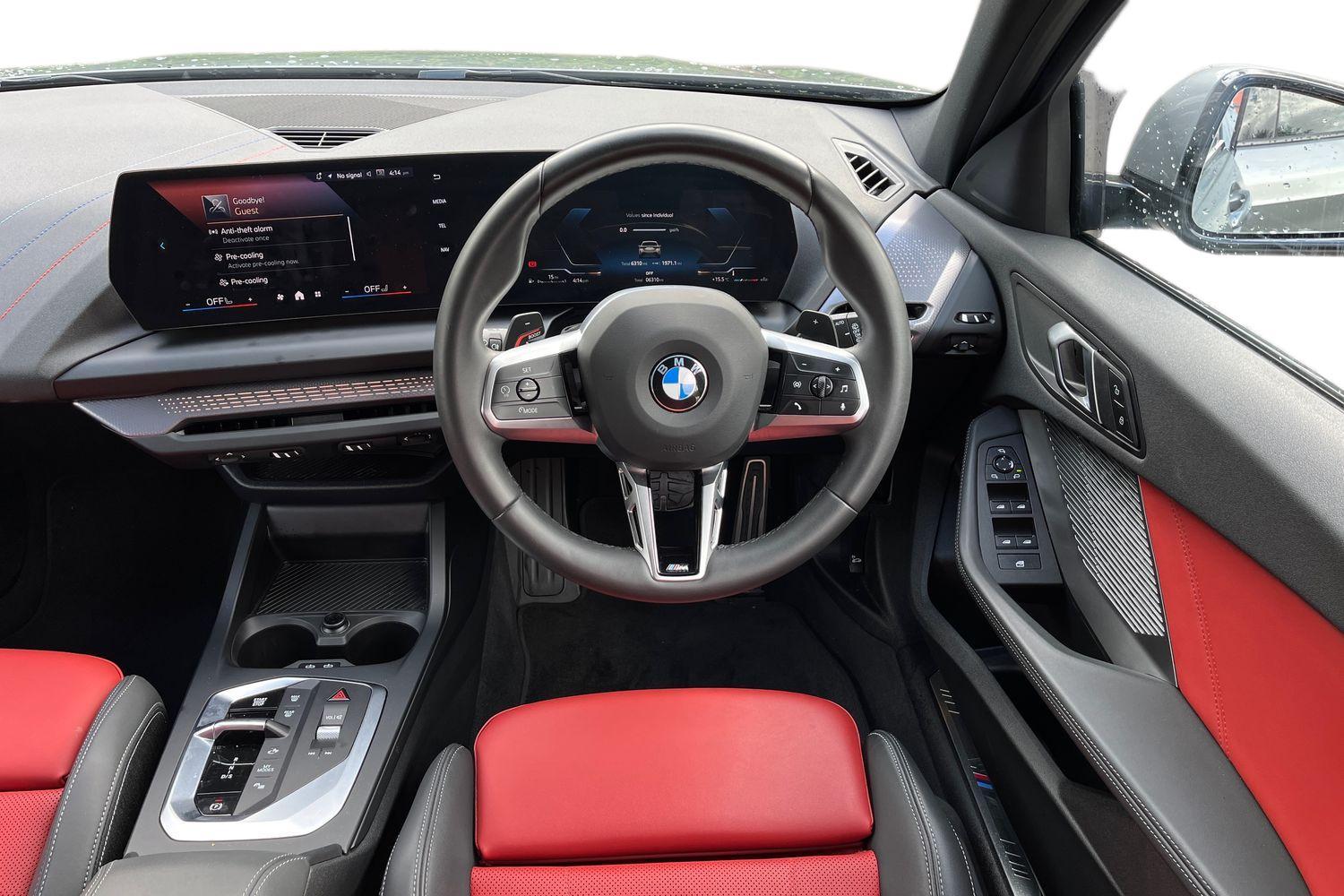 BMW 1 SERIES Photo 10