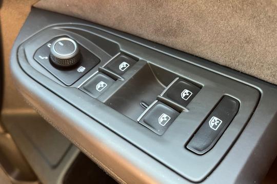 Volkswagen Golf Photo autoimg-3bde287eade4b8072c7bc5eb30ea07d56d0693fb.jpg