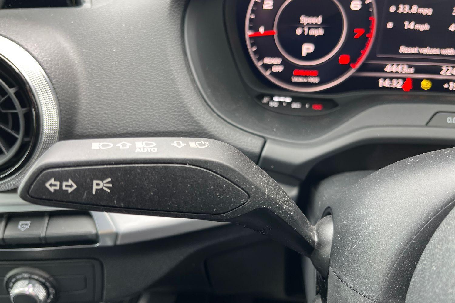Audi Q2 Photo 13