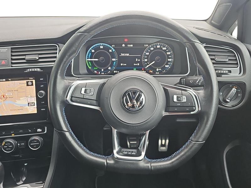 Used Volkswagen Golf NV20MSU 13