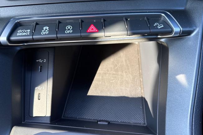 AUDI Q3 Photo 54