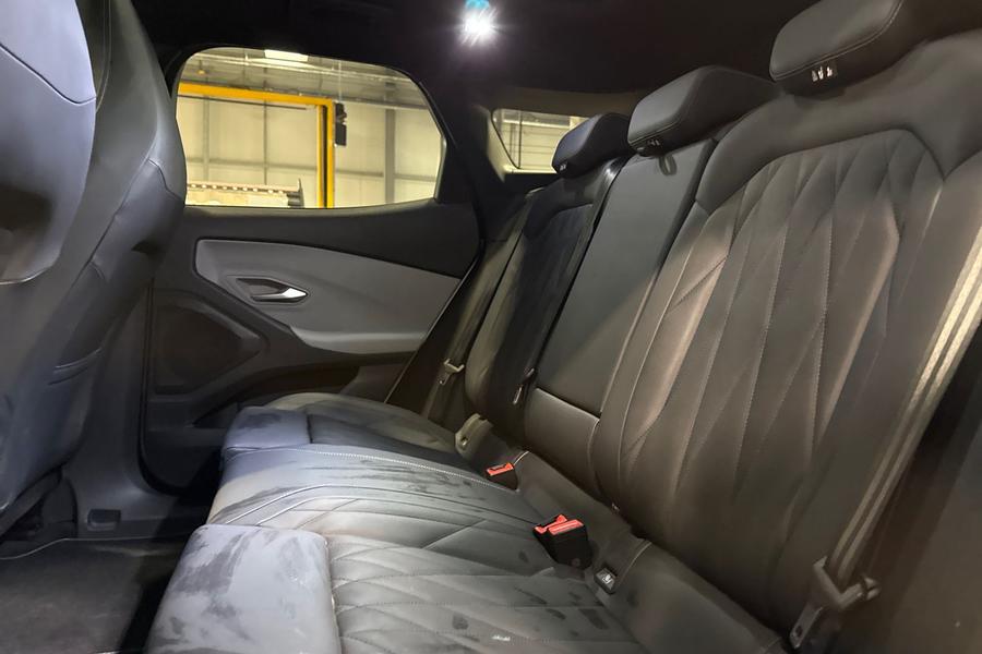 Ford Explorer Photo autoimg-3be25b8f09a3e3d3ba5a1f48e4e78beb40d98efe.jpg