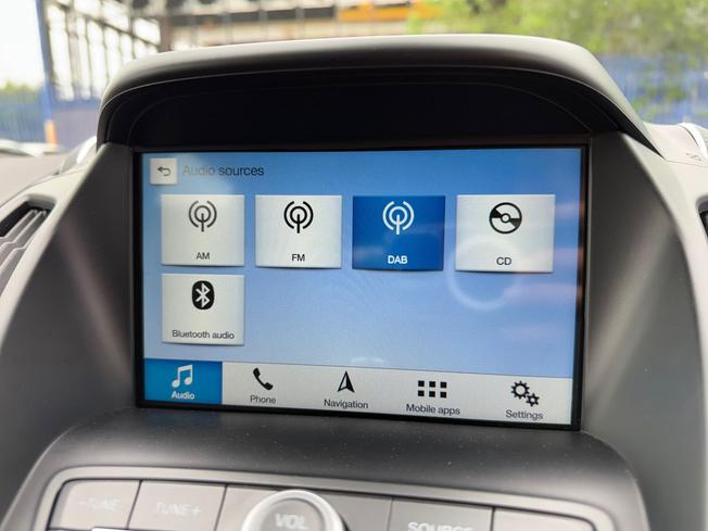 FORD Kuga Photo 37