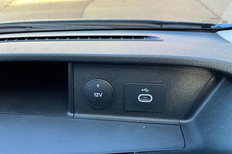 Used Ford TRANSIT WO25UNN 30