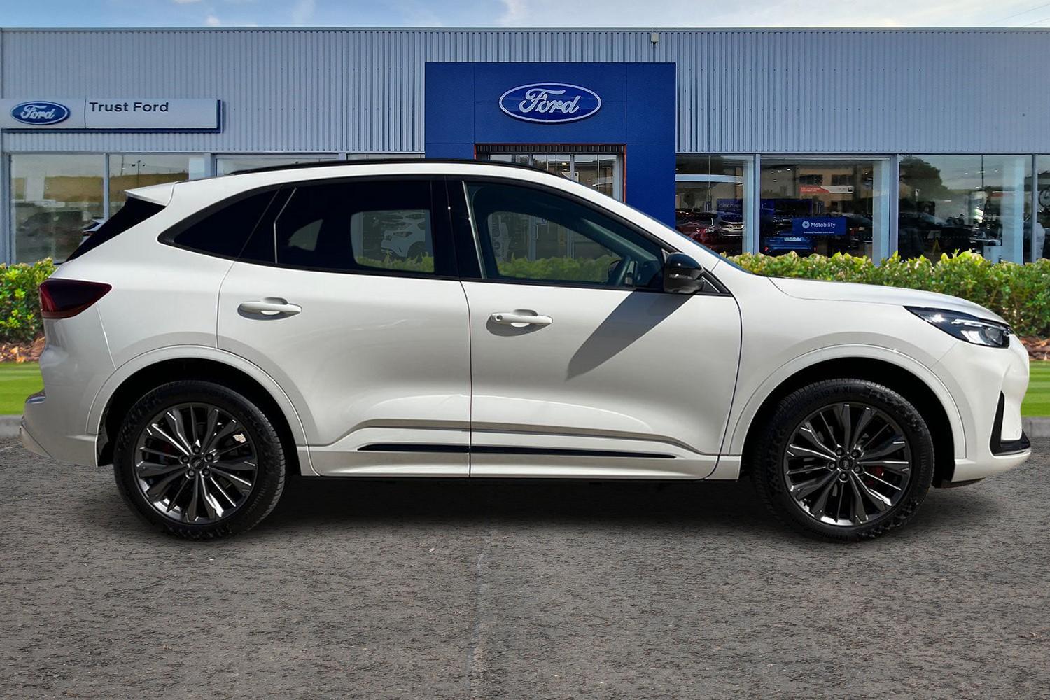 Ford KUGA Photo 2