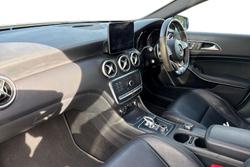 MERCEDES-BENZ A Class Photo 2