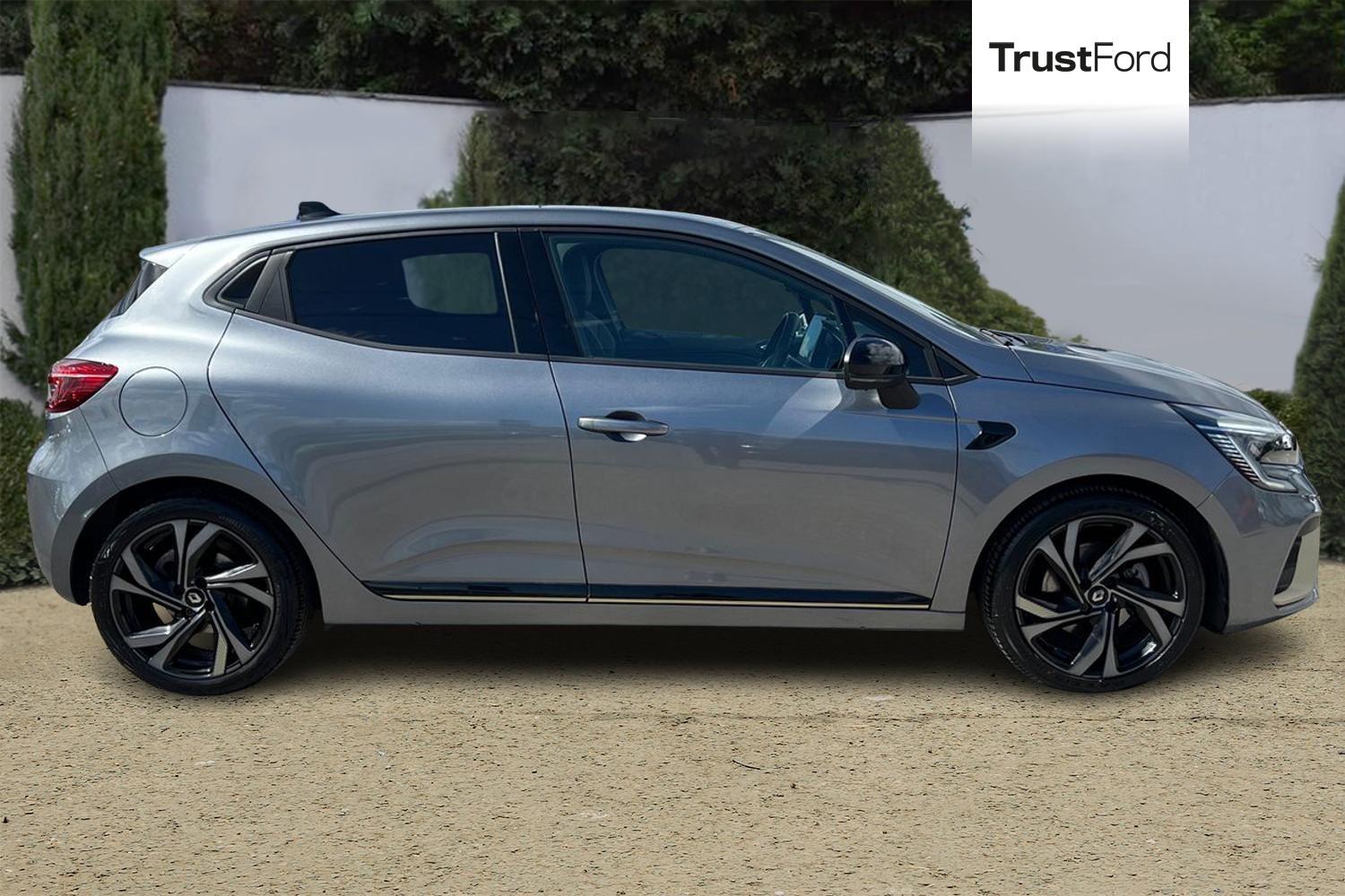 Renault CLIO Photo 2