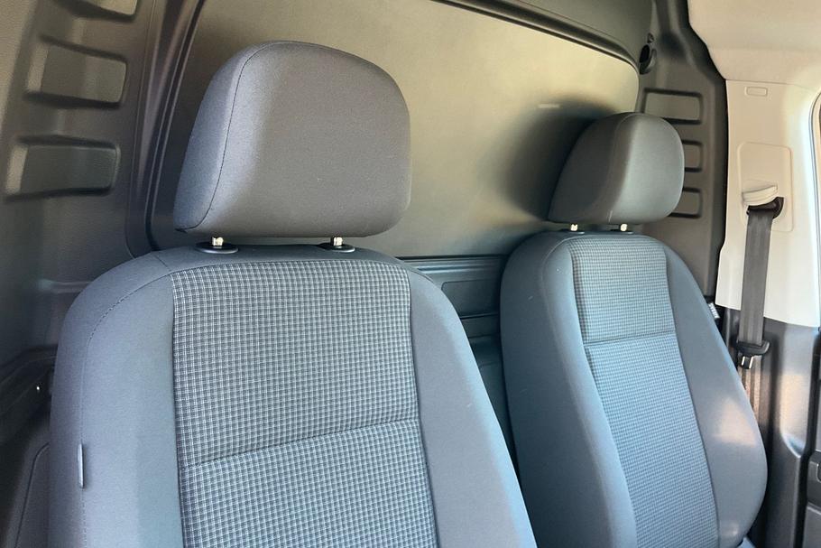 Used Volkswagen CADDY MAXI VK74JXB 37