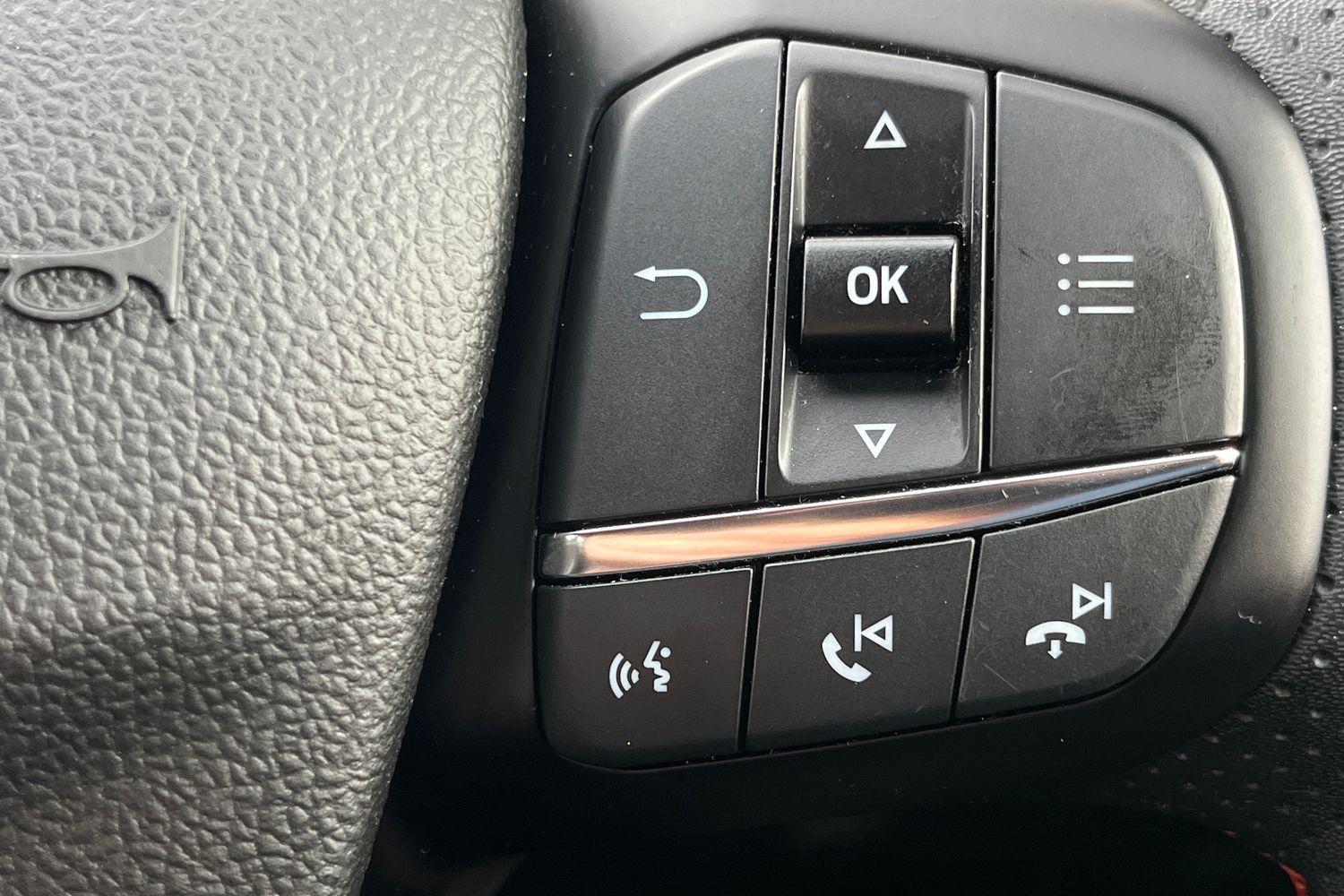 Ford KUGA Photo 23