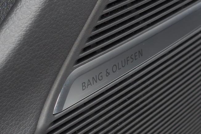 AUDI Q8 Photo 23