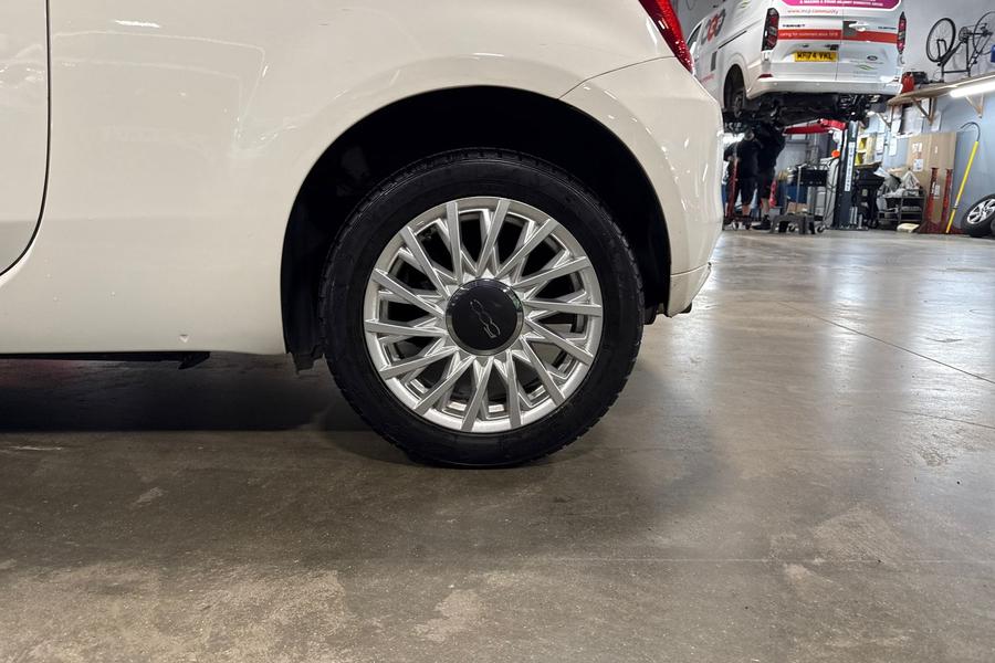 Fiat 500 Photo autoimg-3bf993ad42165b33a73baea57007827777ce5935.jpg