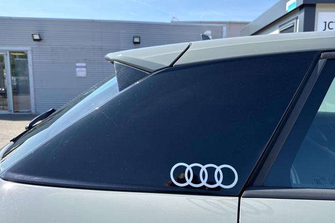 Audi Q2 Photo 21