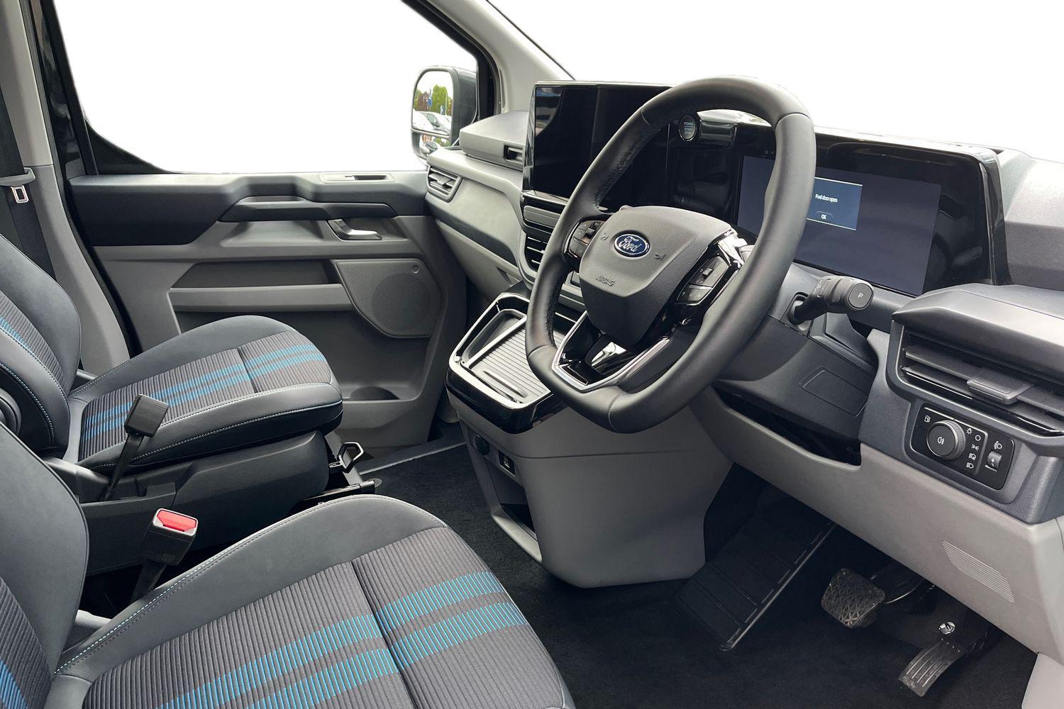 Ford TRANSIT CUSTOM Photo 13