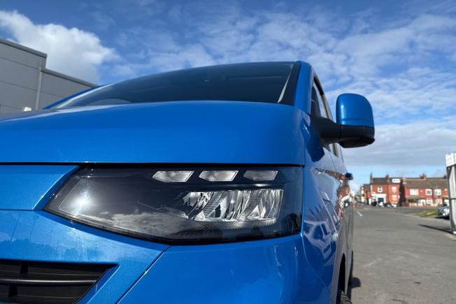 VOLKSWAGEN Transporter Photo 48