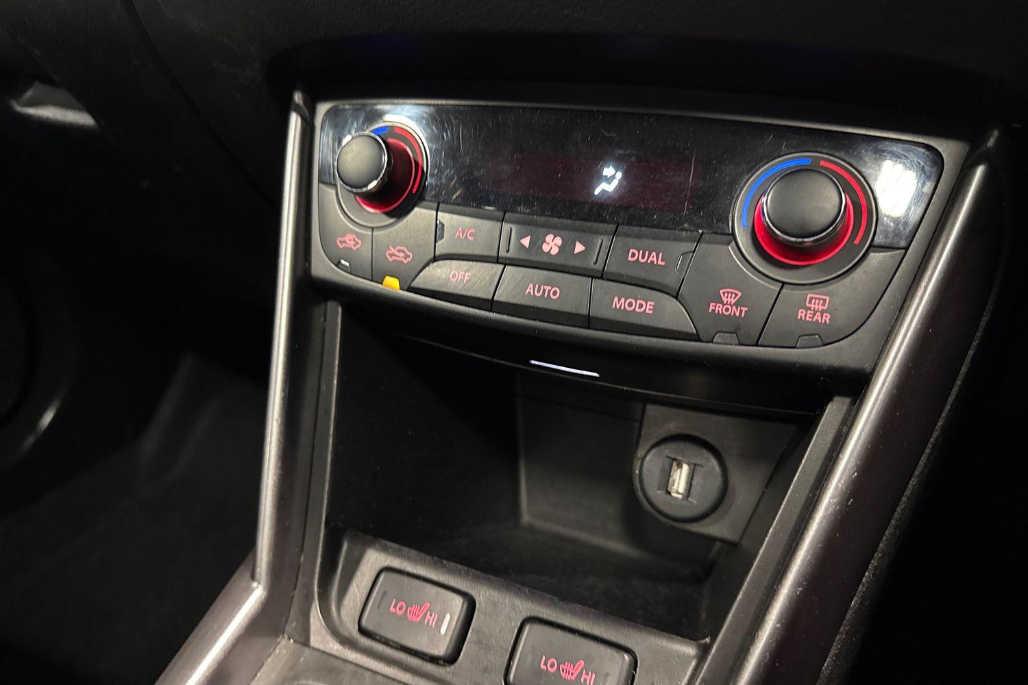 Suzuki S-Cross Photo 33