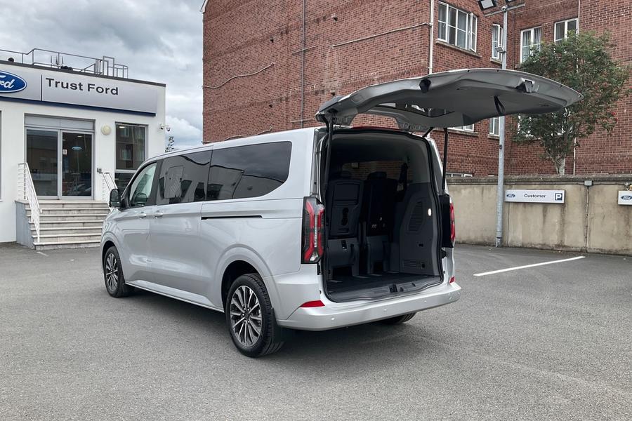Ford Tourneo Custom Photo autoimg-3c1fbba531c0acb30a0e0f9dab18ca27adedbfa9.jpg