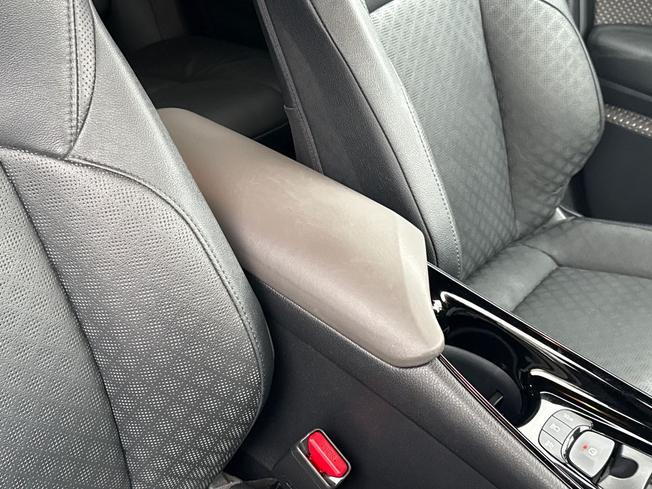 TOYOTA C-Hr Photo 48