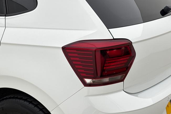 VOLKSWAGEN Polo Photo 18