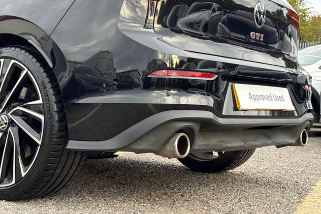 VOLKSWAGEN Golf Photo 23